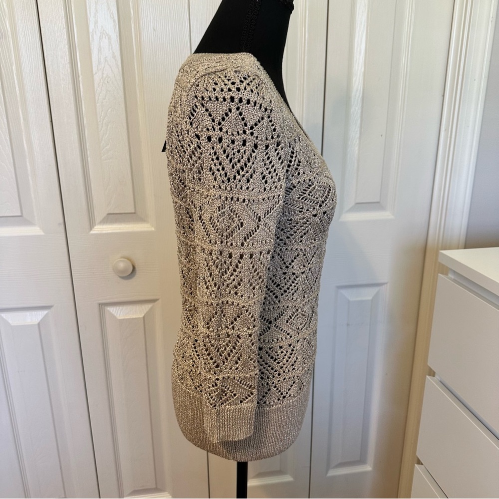 White House Black Market Open Knit Crochet Sweater Top XS Metallic Pearl Taupe - Picture 3 of 10